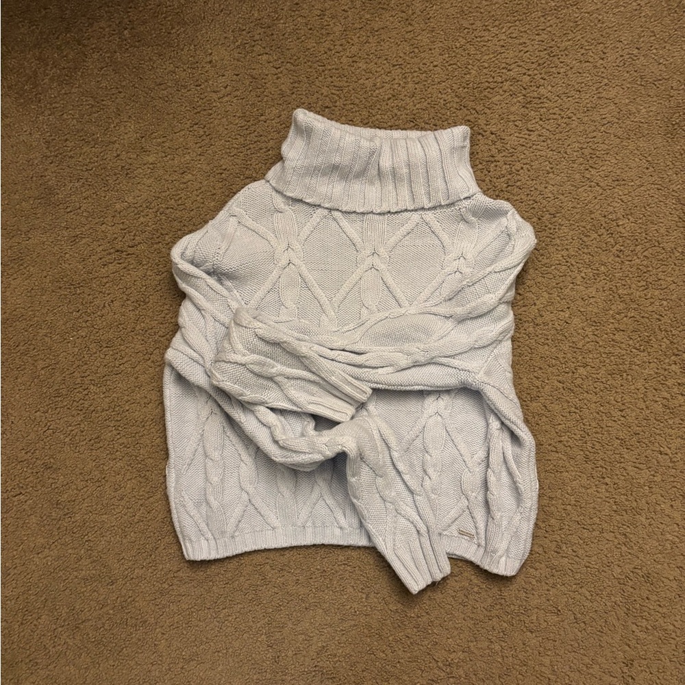 Hollister Cable Knit Cropped Turtleneck Sweater - Light Blue